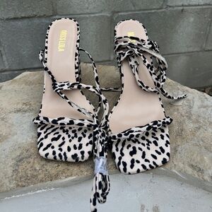 Miss Lola animal print lace up heels 
Size 6.5